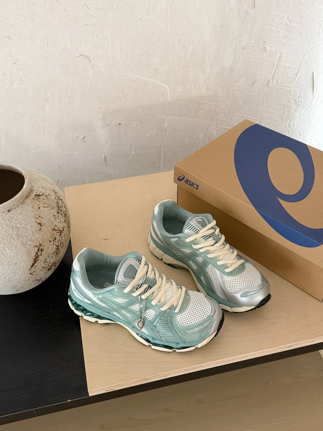 NO:725952,White and green details (couples) Size 36 37 37.5 38 39 39.5 40 40.5 41.5 42 42.5 43.5 44 45, casual shoes/sports shoes, sneakers19860909白绿细节（情侣款） 码数36 37 37.5 38 39 39.5 40 40.5 41.5 42 42.5 43.5 44 45,休闲鞋/运动鞋,sneakers,Women's Shoes