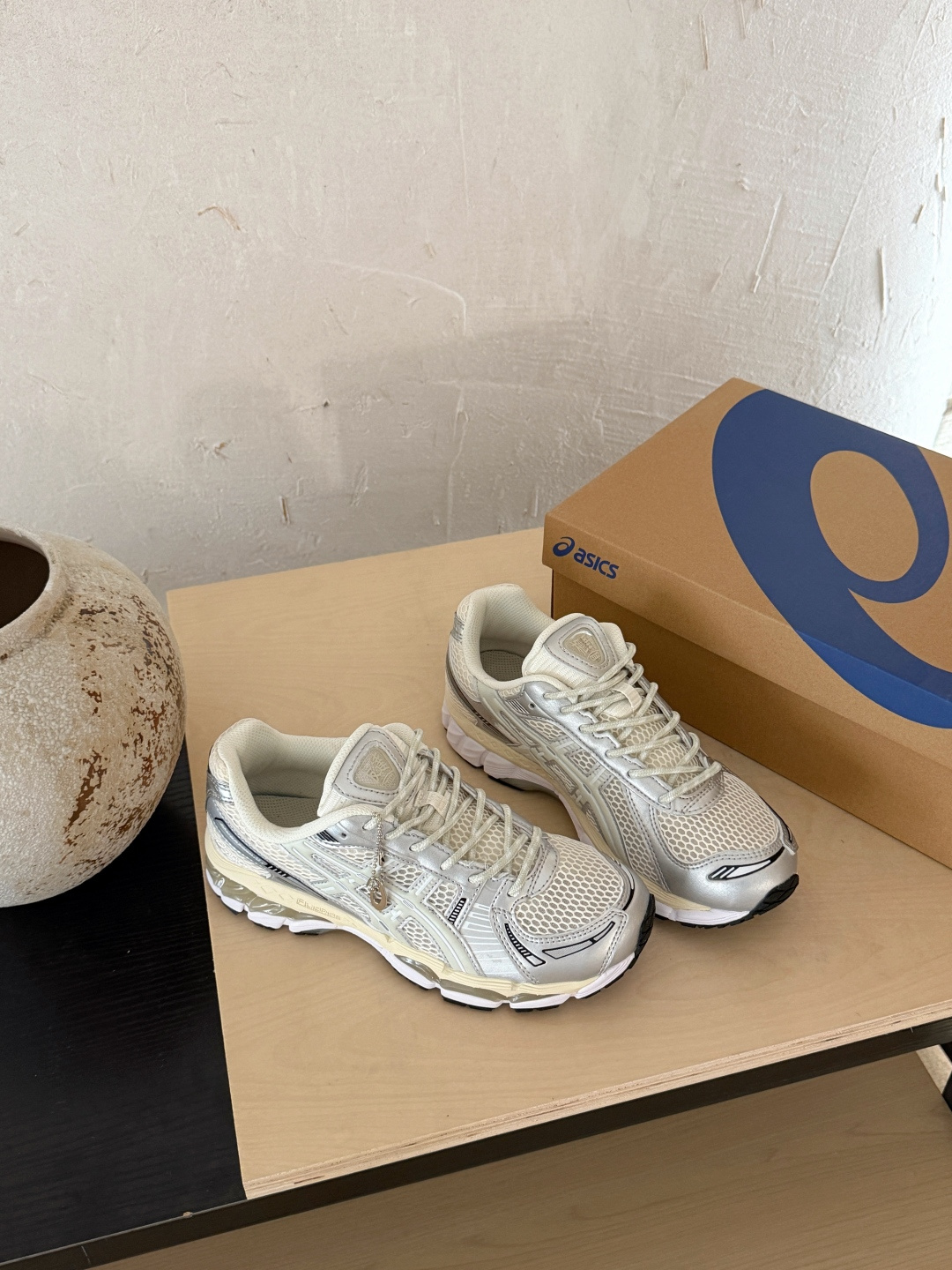 NO:725956,Cream details (couples) Size 36 37 37.5 38 39 39.5 40 40.5 41.5 42 42.5 43.5 44 45, casual shoes/sports shoes, sneakers19860909奶油色细节（情侣款） 码数36 37 37.5 38 39 39.5 40 40.5 41.5 42 42.5 43.5 44 45,休闲鞋/运动鞋,sneakers,Women's Shoes