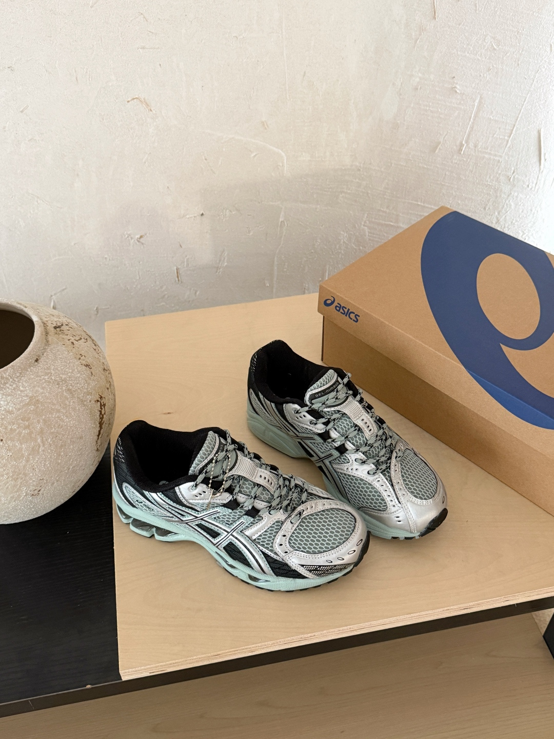 NO:725886,Blue and black details (couples) Size 36 37 37.5 38 39 39.5 40 40.5 41.5 42 42.5 43.5 44 45, casual shoes/sports shoes, sneakers19860909青黑色细节（情侣款） 码数36 37 37.5 38 39 39.5 40 40.5 41.5 42 42.5 43.5 44 45,休闲鞋/运动鞋,sneakers,Women's Shoes