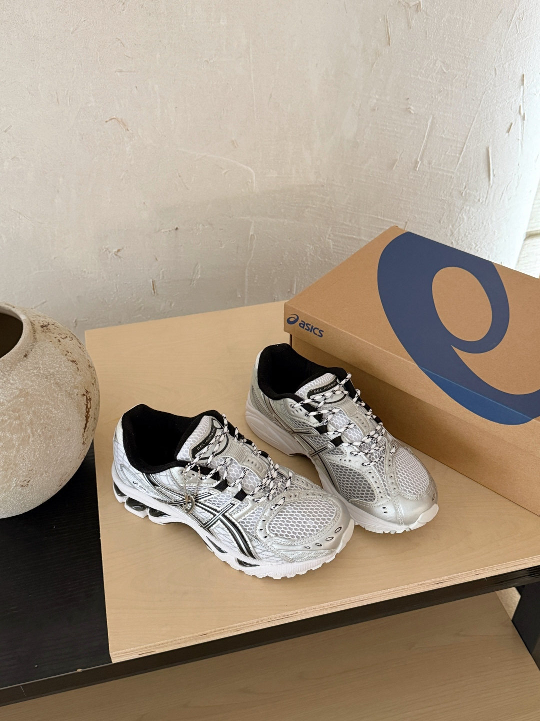 NO:725899,White and black details (couples) Size 36 37 37.5 38 39 39.5 40 40.5 41.5 42 42.5 43.5 44 45, casual shoes/sports shoes, sneakers19860909白黑细节（情侣款） 码数36 37 37.5 38 39 39.5 40 40.5 41.5 42 42.5 43.5 44 45,休闲鞋/运动鞋,sneakers,Women's Shoes