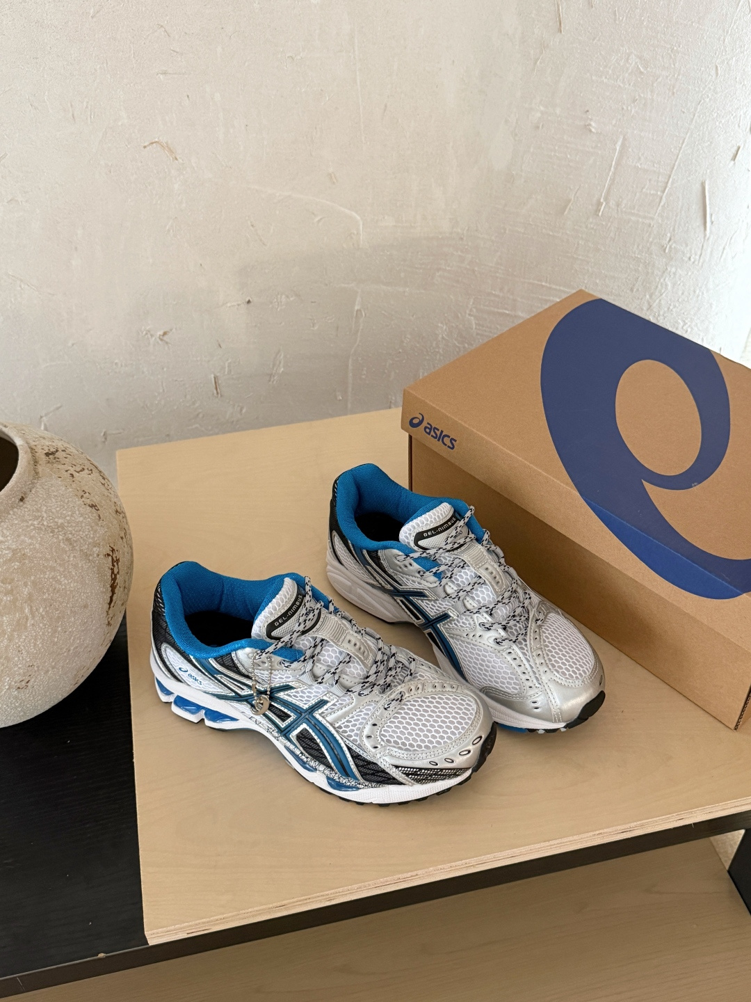 NO:725905,White and blue details (couples) Size 36 37 37.5 38 39 39.5 40 40.5 41.5 42 42.5 43.5 44 45, casual shoes/sports shoes, sneakers19860909白蓝细节（情侣款） 码数36 37 37.5 38 39 39.5 40 40.5 41.5 42 42.5 43.5 44 45,休闲鞋/运动鞋,sneakers,Women's Shoes