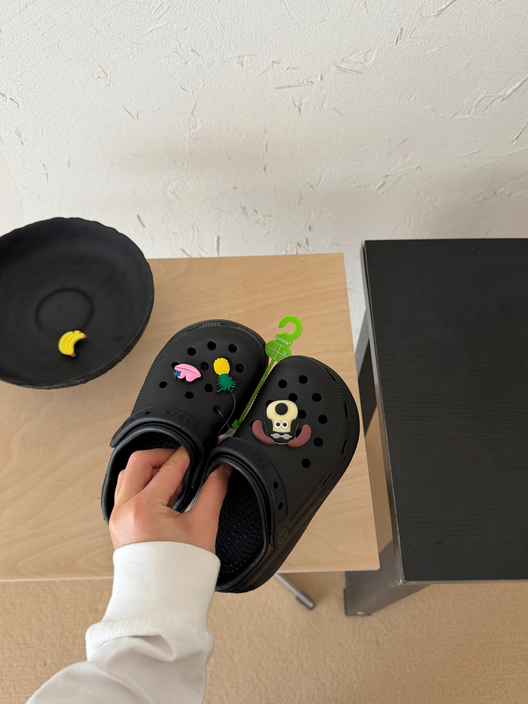 NO:762952,·Children's puff black, slippers, sandals, sandals, slippers,19860909·儿童泡芙黑色,拖鞋，凉鞋,sandals,slippers,,Children's