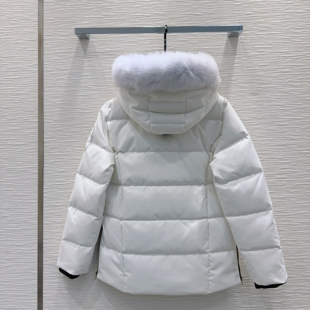 2025 New Moose Knuckle Female Outfit with Dustproof Bags and Classic Logo - 图片 9