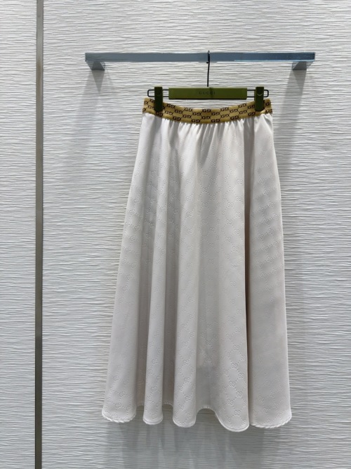 Gucci GG Jacquard A-Line Midi Skirt - Elegant & Timeless Design 1 Gucci GG Jacquard A-Line Midi Skirt - Elegant & Timeless Design