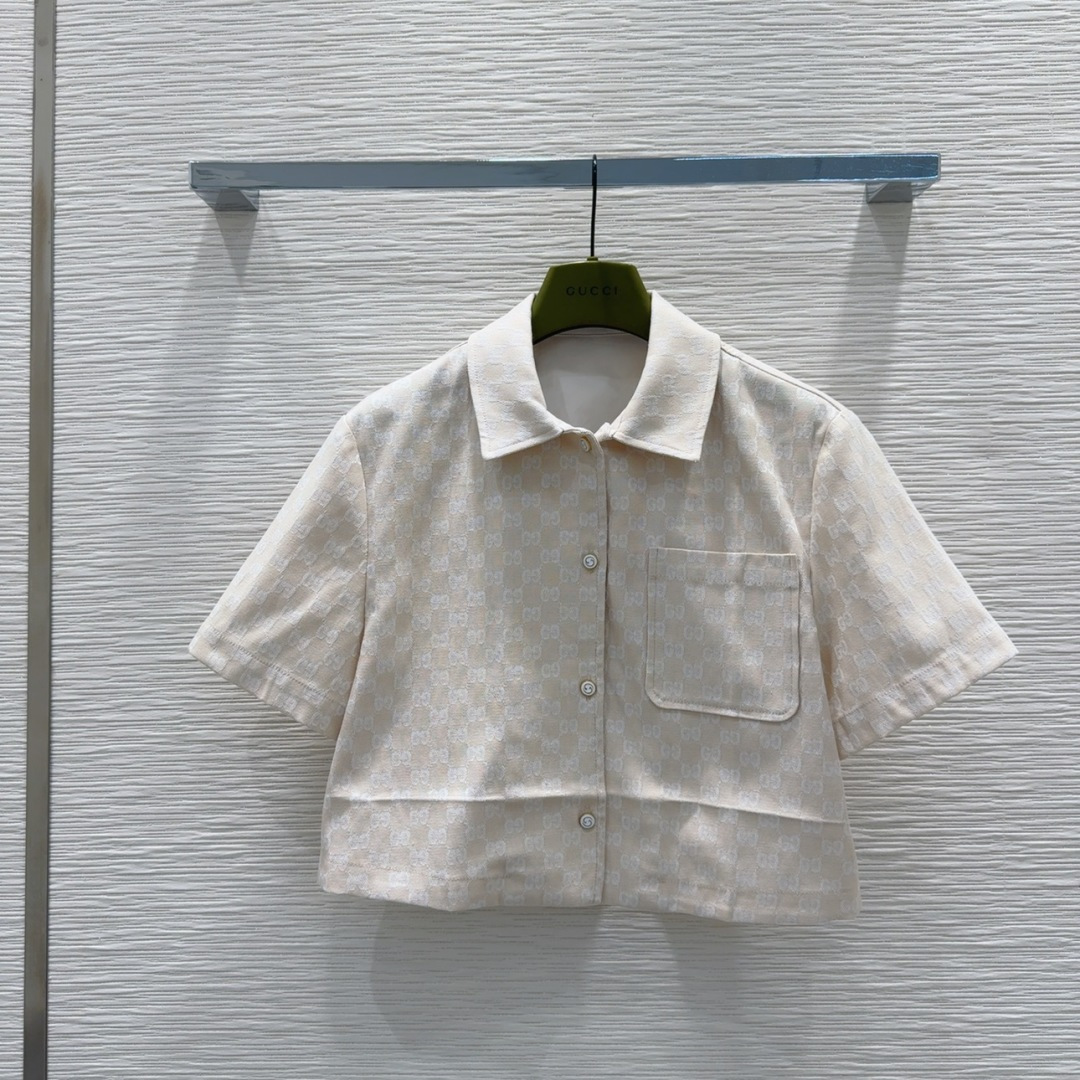 Gucci Women's Beige Logo Patterned Short Sleeve Button-Down Shirt