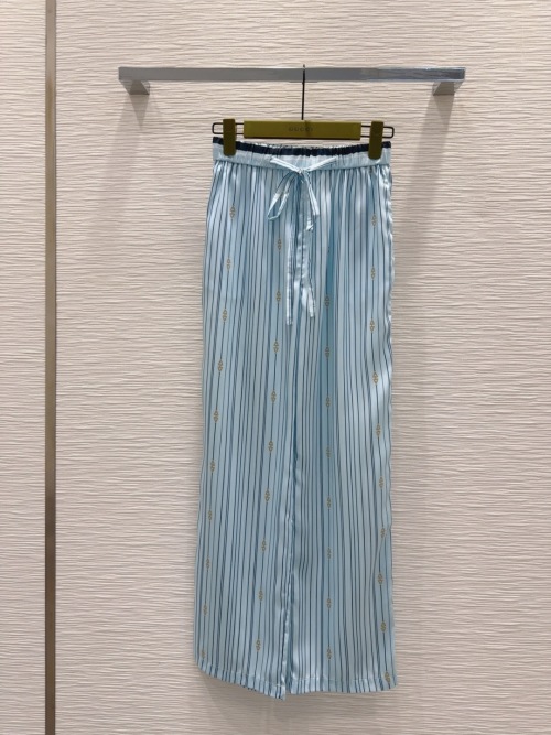 Gucci 2025SS Silk Striped Lounge Pants - Elegant and Comfortable 1 Gucci 2025SS Silk Striped Lounge Pants - Elegant and Comfortable