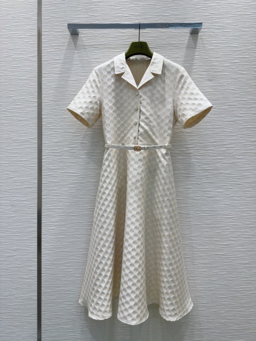 Elegant Designer Midi Dress - Perfect for Any Occasion