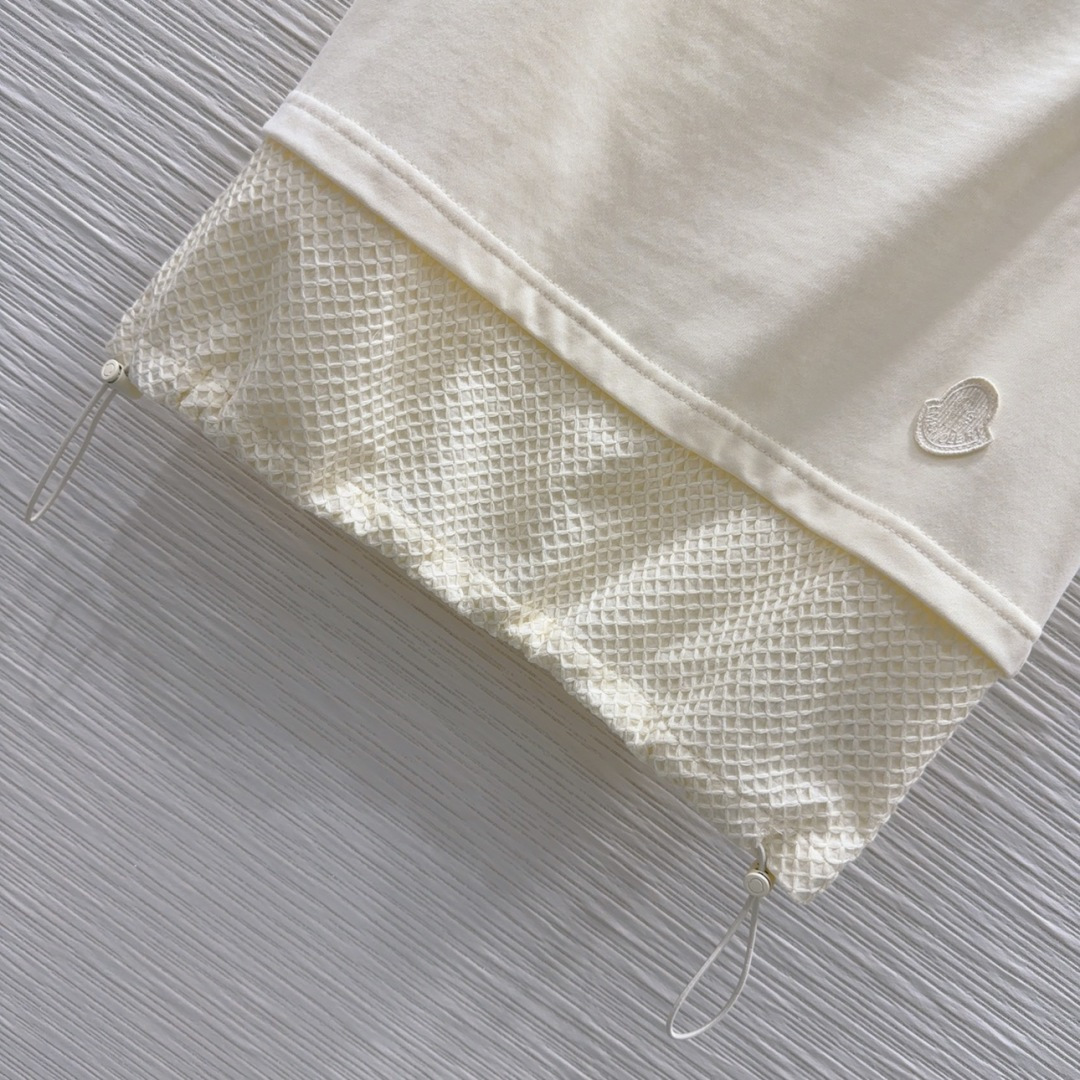 High-Quality One-Size-Fits-All Female Outfit: P759 Moncle 2025SS Suit Review - 图片 5