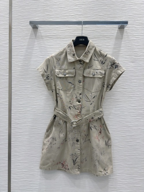 Dior Floral Print Belted Mini Dress, Spring/Summer 2025 Collection 1 Dior Floral Print Belted Mini Dress, Spring/Summer 2025 Collection