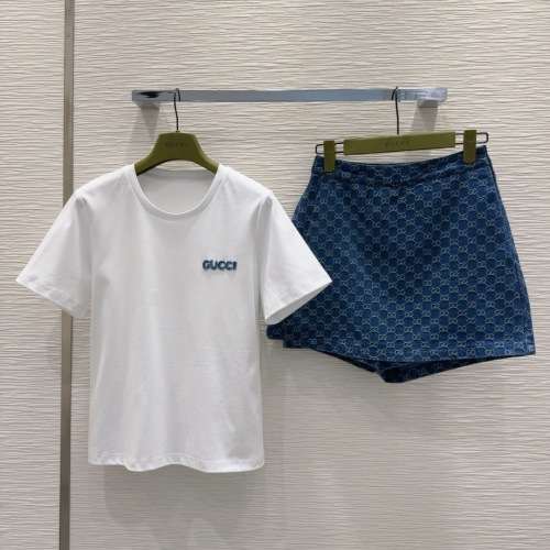 Gucci 2025SS T-Shirt and Denim Skirt Set - Stylish and Comfortable 1 Gucci 2025SS T-Shirt and Denim Skirt Set - Stylish and Comfortable