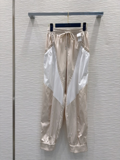 Louis Vuitton 2025SS Women's Pants Set Special Texture High-End Chic Trousers 1 Louis Vuitton 2025SS Women's Pants Set Special Texture High-End Chic Trousers