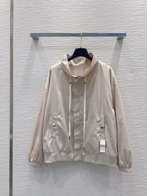 Louis Vuitton 2025SS New Set Special Textured Jacket and Pants, Beige 1 Louis Vuitton 2025SS New Set Special Textured Jacket and Pants, Beige