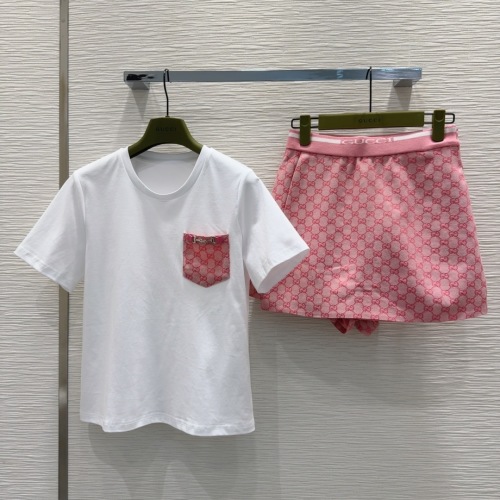 Gucci 2025SS Women's Two-Piece Set - Stylish T-Shirt and Skirt Outfit 1 Gucci 2025SS Women's Two-Piece Set - Stylish T-Shirt and Skirt Outfit