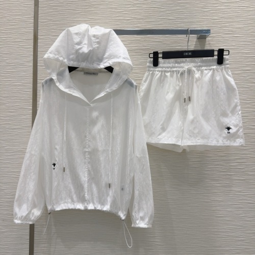Dior 2025SS Lightweight Sunscreen Set - Jacket and Shorts - White 1 Dior 2025SS Lightweight Sunscreen Set - Jacket and Shorts - White
