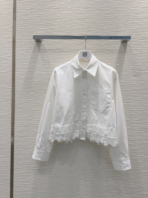 Loewe 2025SS White Shirt with Lace Trim, Elegant and Refined Design 1 Loewe 2025SS White Shirt with Lace Trim, Elegant and Refined Design