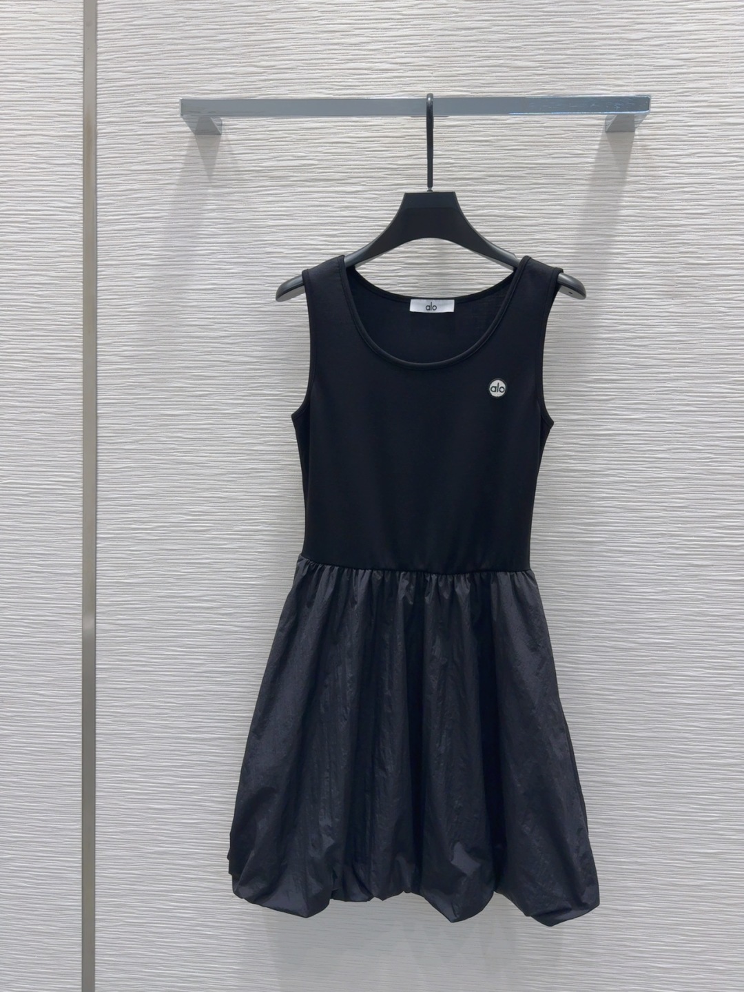 Luxurious and Stylish P552 Female Suit with Tycoon Al2025SS Vest Skirts – High Quality and Expensive! - 图片 1
