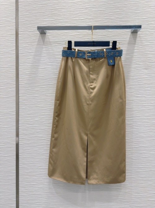 Louis Vuitton 2025SS Midi Skirt with Belt - Stylish and Sophisticated 1 Louis Vuitton 2025SS Midi Skirt with Belt - Stylish and Sophisticated