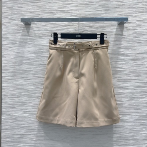 Dior 2025SS Women's High-Waisted Belted Shorts - Elegant and Versatile 1 Dior 2025SS Women's High-Waisted Belted Shorts - Elegant and Versatile