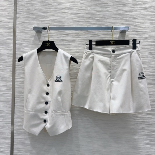 Chanel 2025SS Limited Edition Vest and Shorts Set - Chic & Luxurious 1 Chanel 2025SS Limited Edition Vest and Shorts Set - Chic & Luxurious