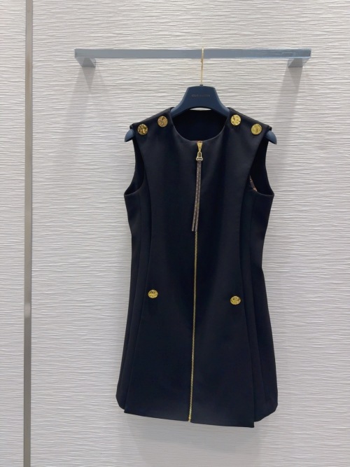 Louis Vuitton 2025SS Sleeveless Mini Dress,High-end Custom Fabric,Luxury Style 1 Louis Vuitton 2025SS Sleeveless Mini Dress,High-end Custom Fabric,Luxury Style