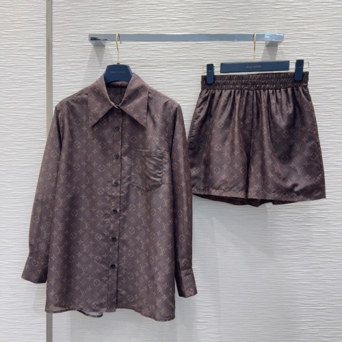 Louis Vuitton 2025SS Monogram Set, Fashionable and Comfortable, S-M-L Sizes 1 Louis Vuitton 2025SS Monogram Set, Fashionable and Comfortable, S-M-L Sizes