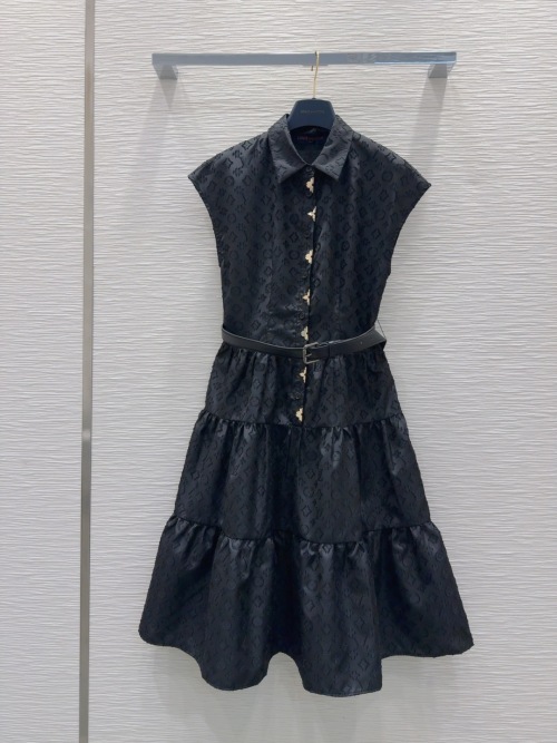 Louis Vuitton 2025SS Black Monogram Sleeveless Tiered Midi Dress with Belt 1 Louis Vuitton 2025SS Black Monogram Sleeveless Tiered Midi Dress with Belt