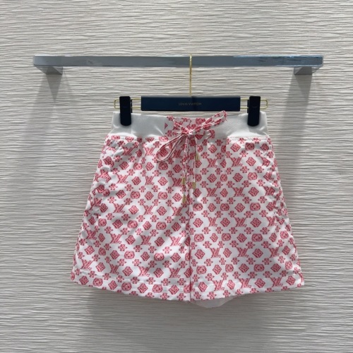 Louis Vuitton Monogram Shorts - 2025 SS Collection, Stylish and Comfortable 1 Louis Vuitton Monogram Shorts - 2025 SS Collection, Stylish and Comfortable