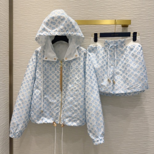 Louis Vuitton Monogram Set: Jacket and Shorts - Stylish, Lightweight Fabric 1 Louis Vuitton Monogram Set: Jacket and Shorts - Stylish, Lightweight Fabric