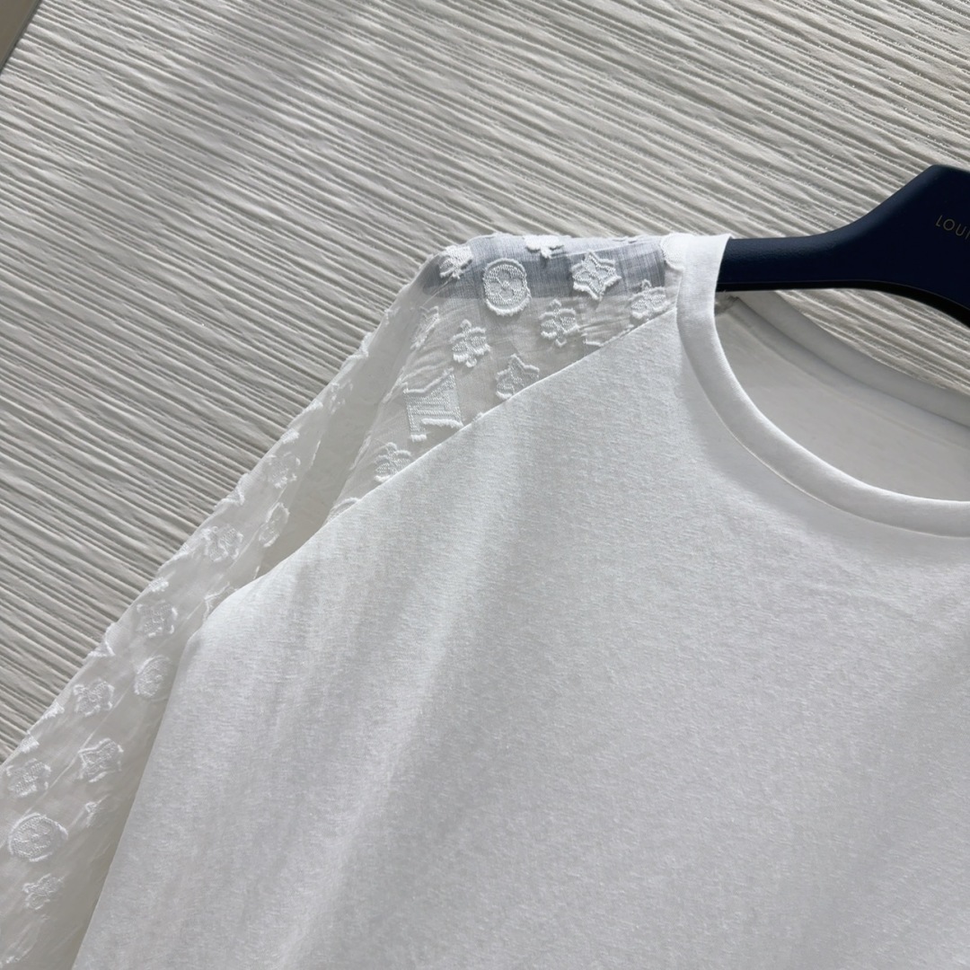 Louis Vuitton 2025SS Long Sleeve Top - Lightweight & Luxurious 4 cmp i1749020405925 9960 0 2