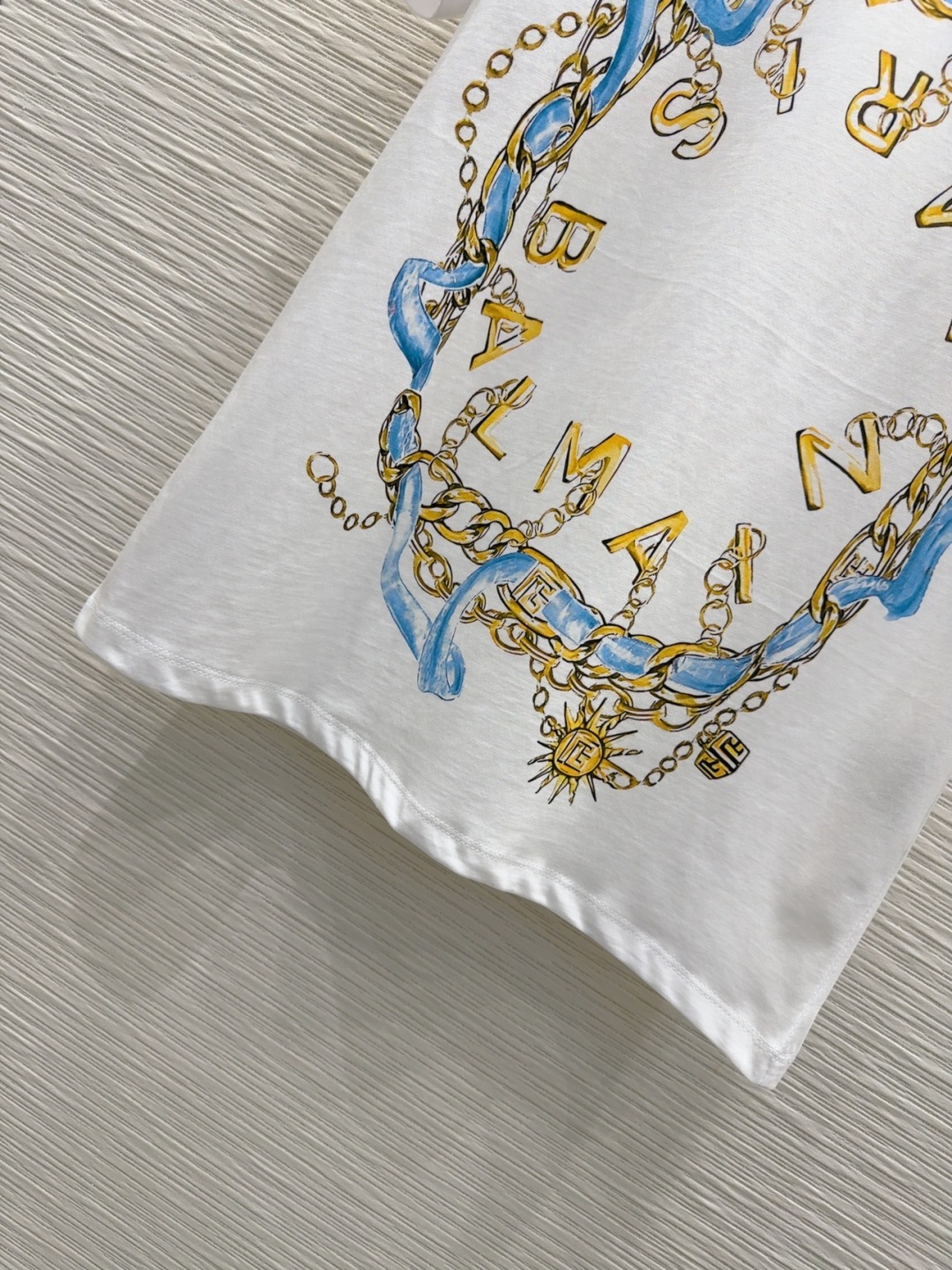 Louis Vuitton 2025SS T-Shirt | Modern & Elegant | High-Density Cotton 7 cmp i1749020428360 5371 0 5