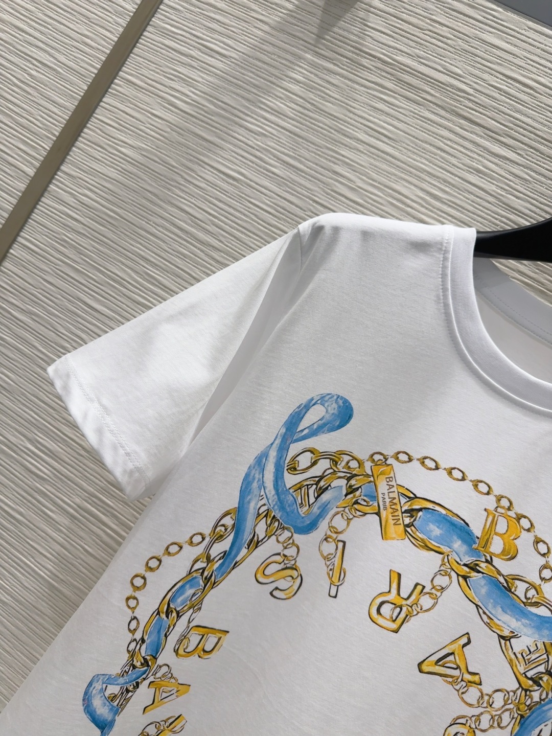 Louis Vuitton 2025SS T-Shirt | Modern & Elegant | High-Density Cotton 4 cmp i1749020428360 6980 0 2