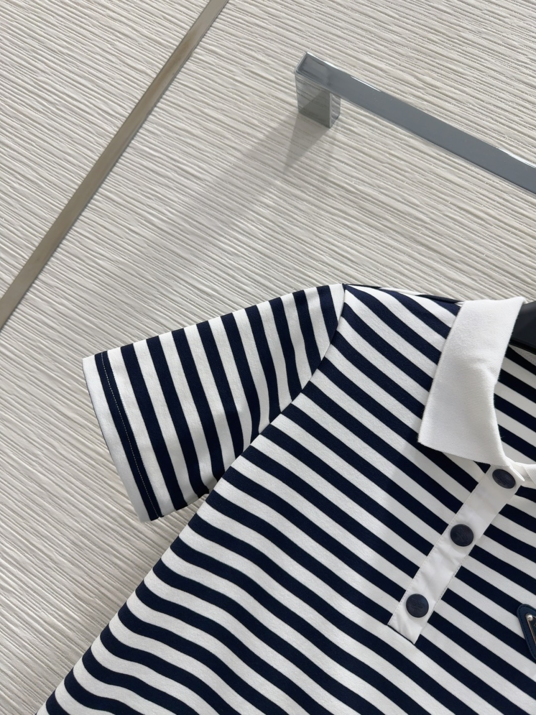 Prada 2025SS Striped Dress - Stylish, Elegant, and Comfortable 4 cmp i1749020447644 2026 0 2