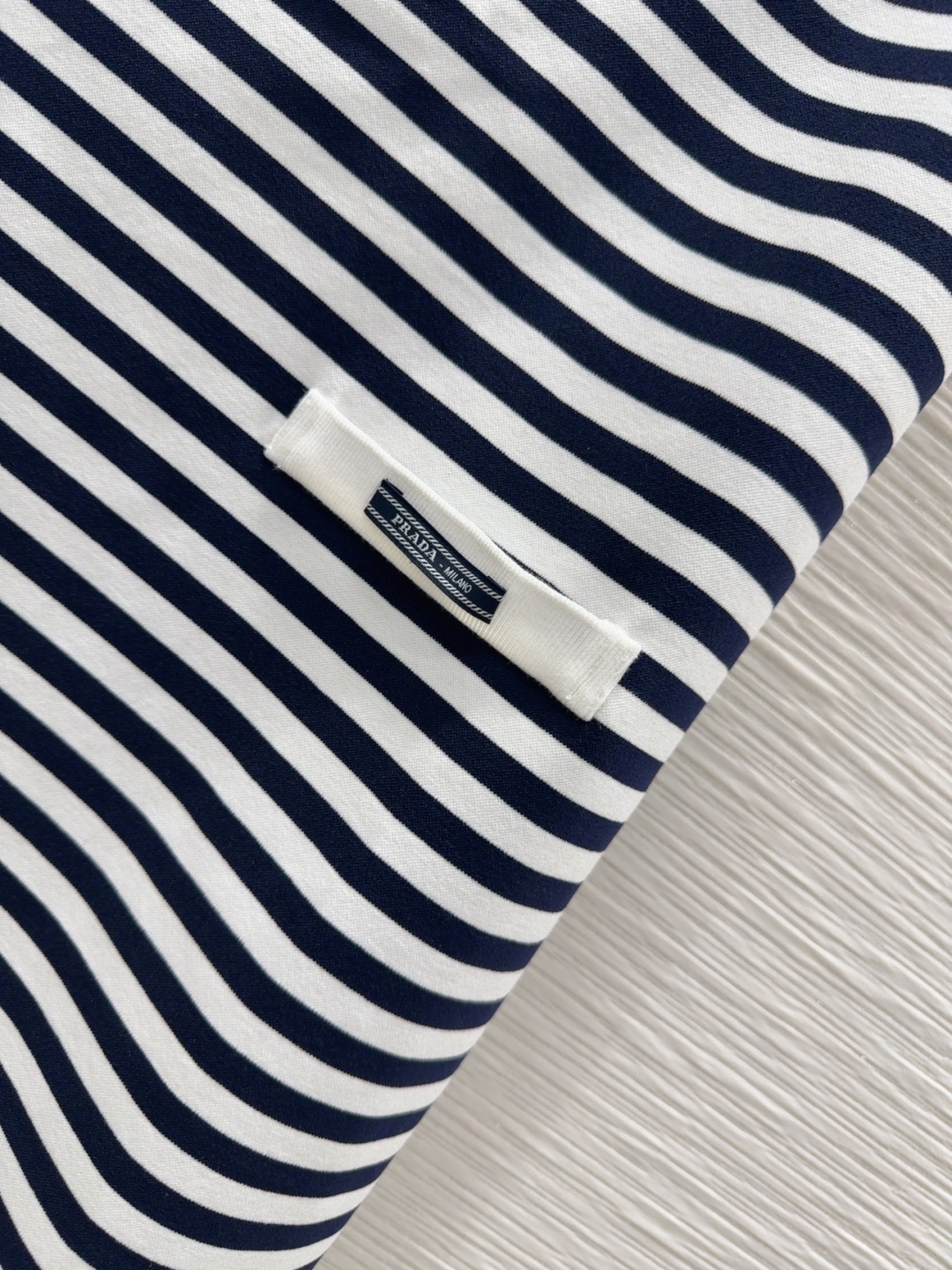 Prada 2025SS Striped Dress - Stylish, Elegant, and Comfortable 6 cmp i1749020447644 6581 0 4