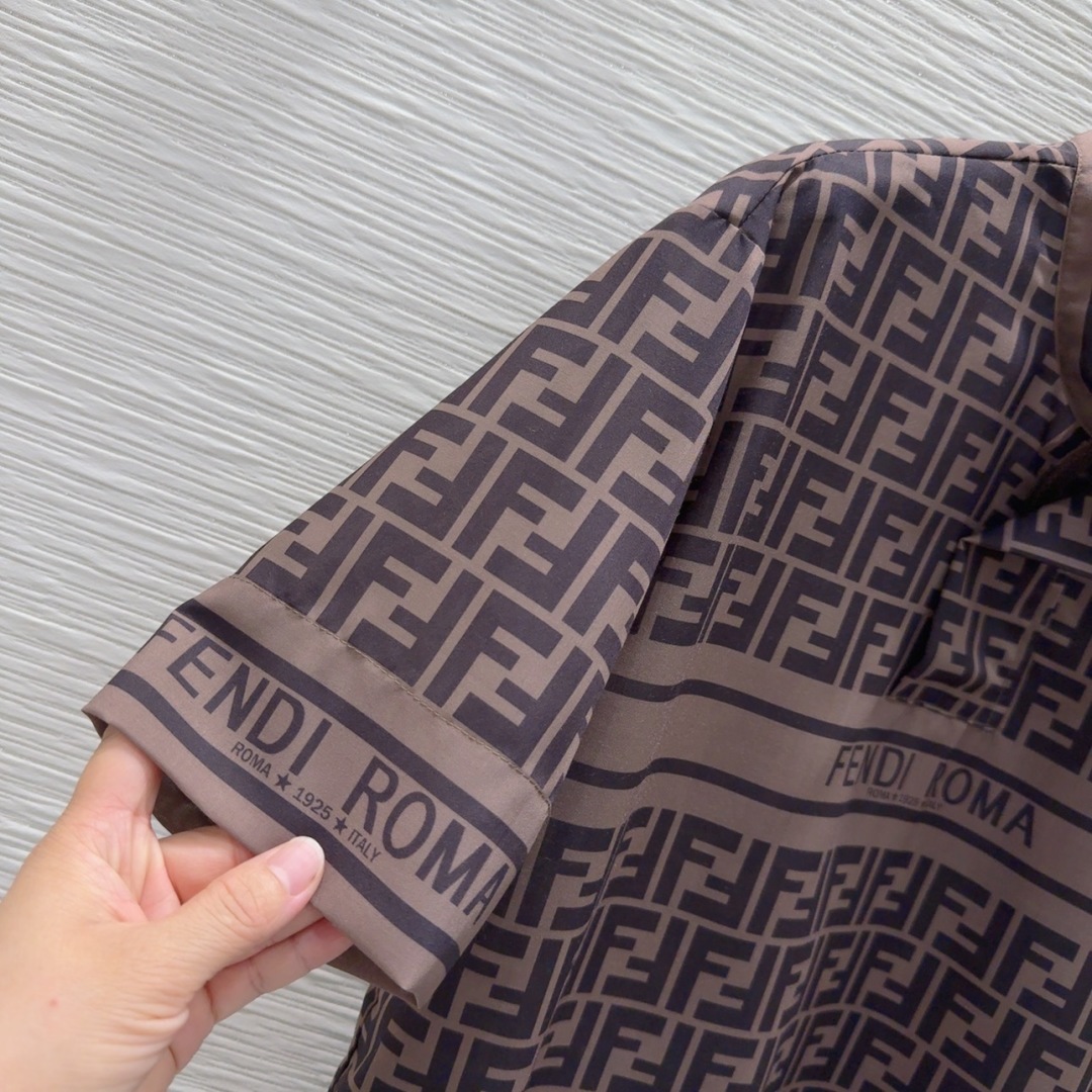 FENDI 2025SS Monogram Set: Stylish, Lightweight, and Ultra-Thin Fabric 7 cmp i1749033971142 2487 0 5