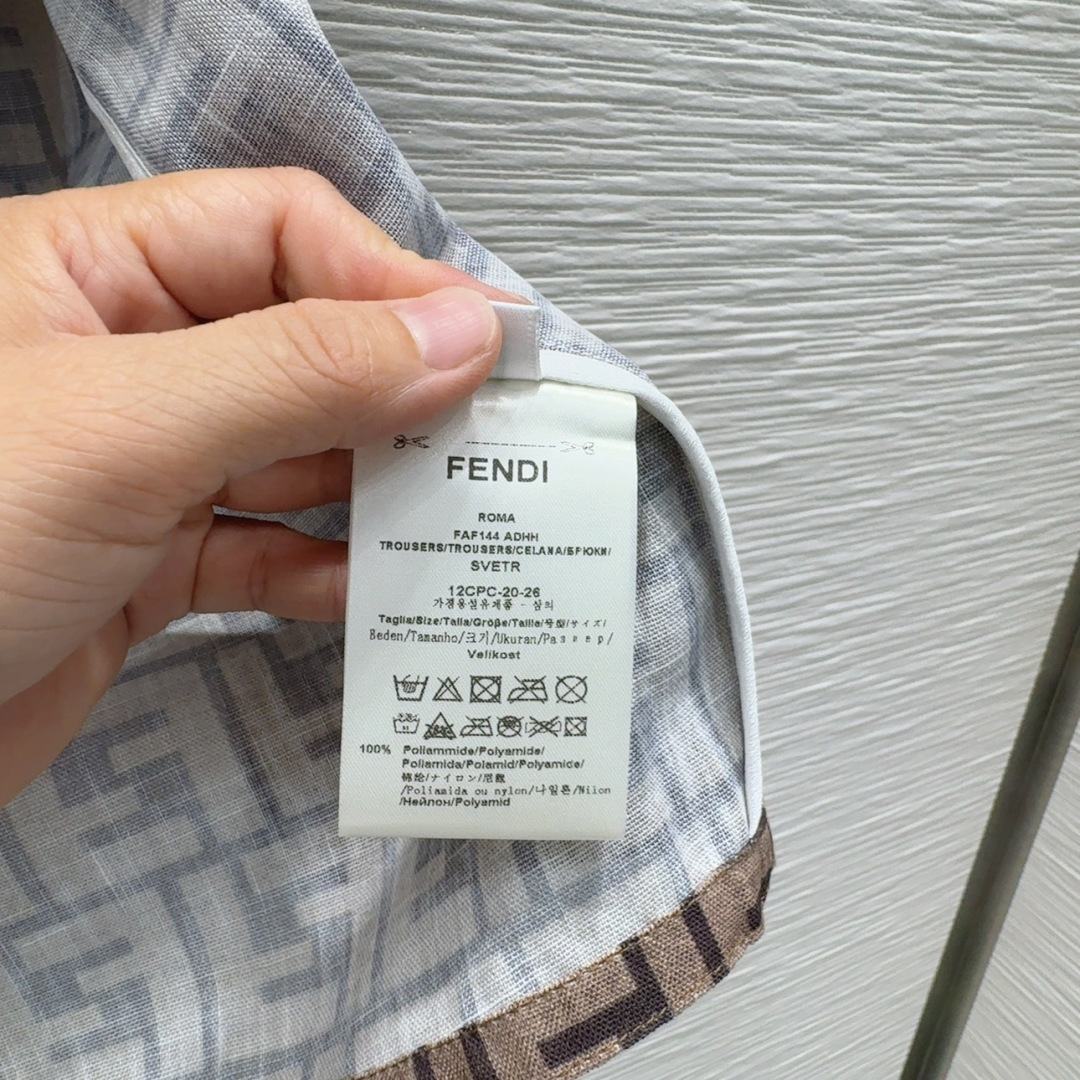 2025SS Monograw Female Suit: Fashionable, Elegant, and Airy Scavenging Style - 图片 8