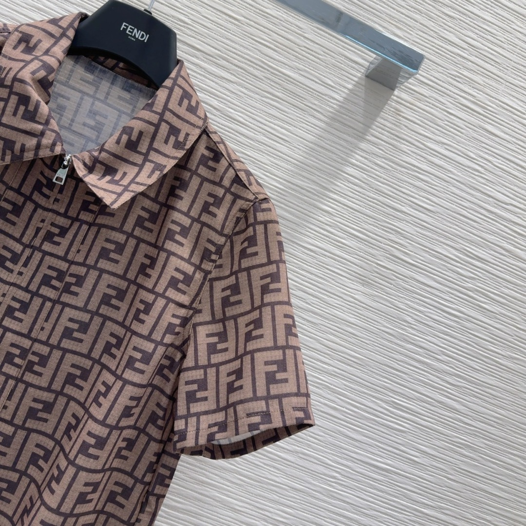 2025SS Monograw Female Suit: Fashionable, Elegant, and Airy Scavenging Style - 图片 4