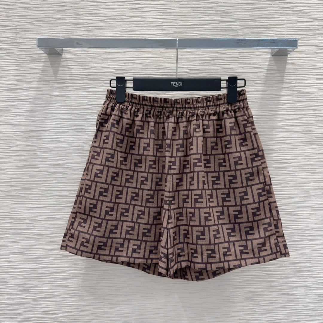 “Fend* 2025SS Collection: Original Femininity Dress with Classic Monograw” - 图片 1