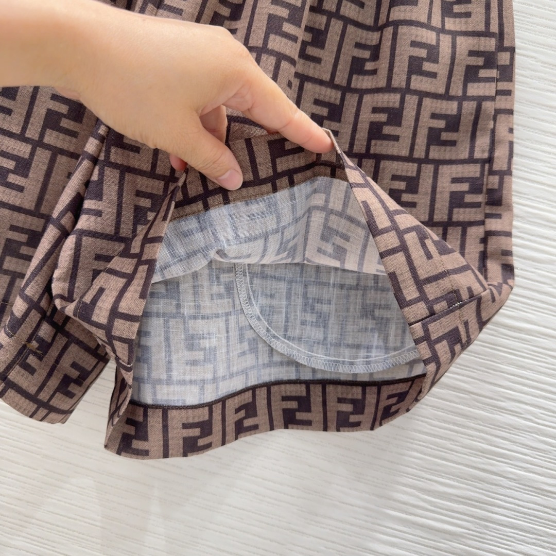 “Fend* 2025SS Collection: Original Femininity Dress with Classic Monograw” - 图片 5