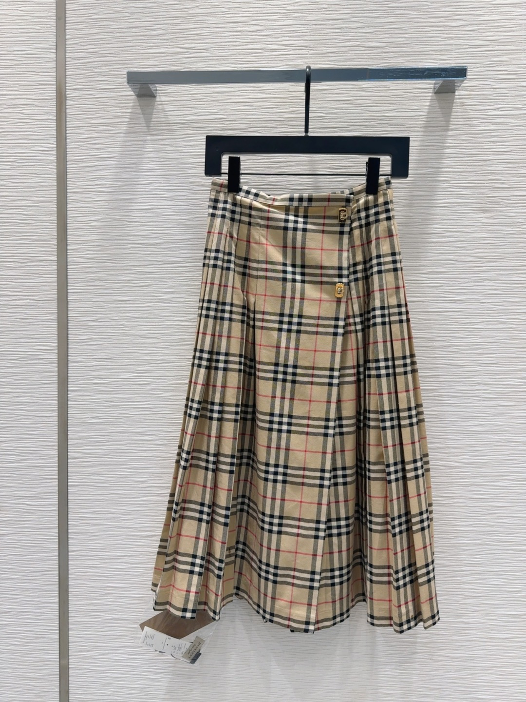 2025SS Burberry Female Clothes: Elegant British Fashion for Daily Wear - 图片 1