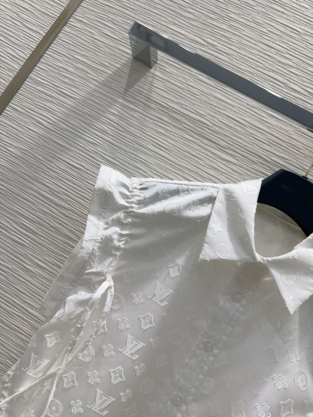 2025SS Louis Vuitton Femininity Suit with Monogram Cut-Side Fabric and 3D Cut - 图片 8