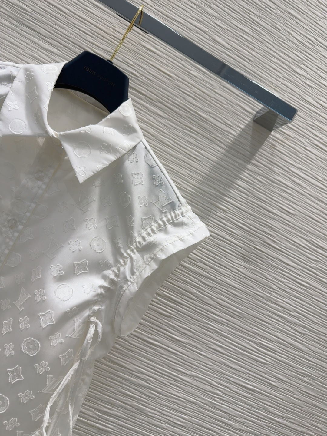2025SS Louis Vuitton Femininity Suit with Monogram Cut-Side Fabric and 3D Cut - 图片 4