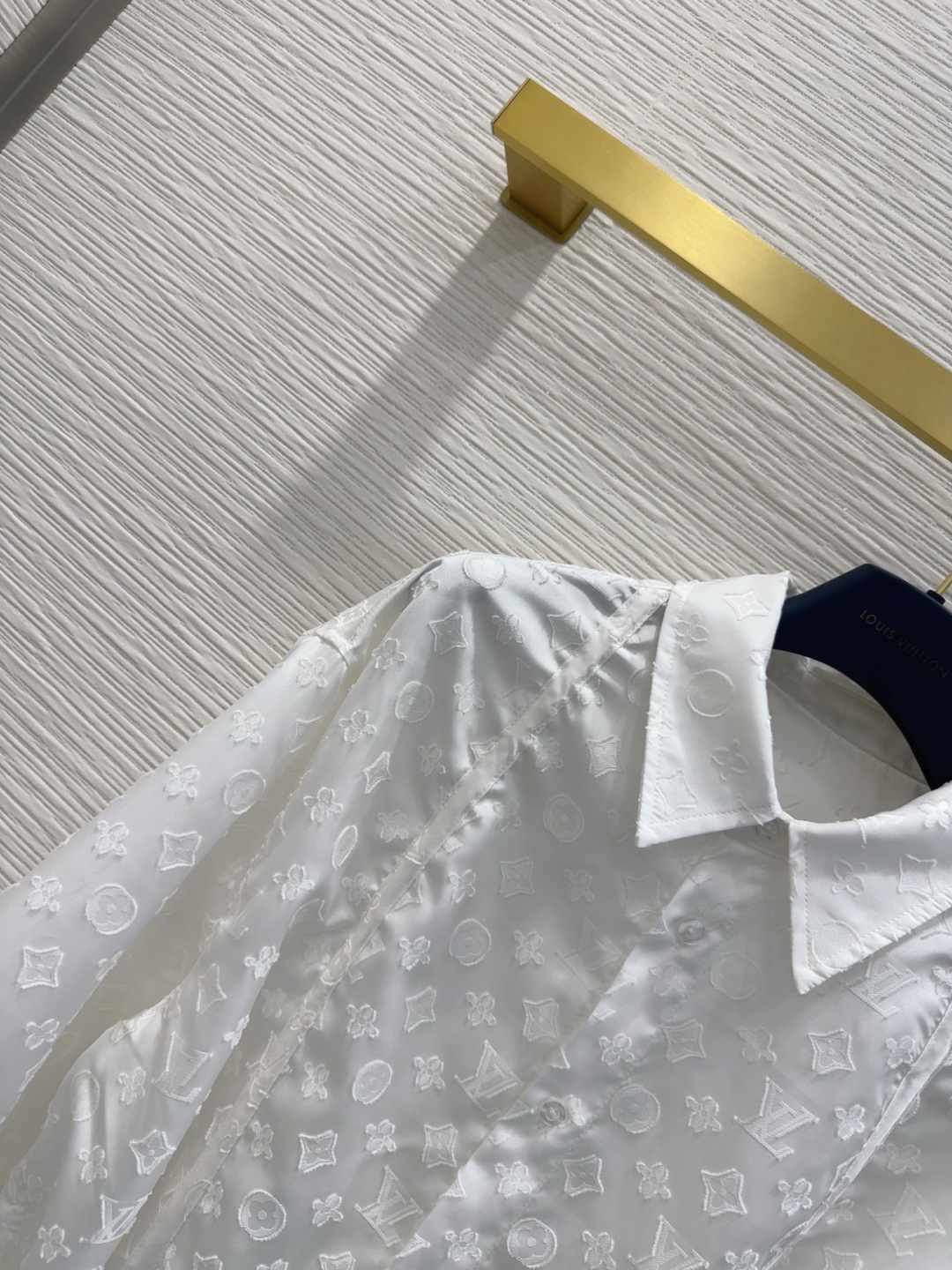 “Louis Vuitton 2025SS Female Dress: Stupendous Design with Custom Details and 3D Cut” - 图片 3