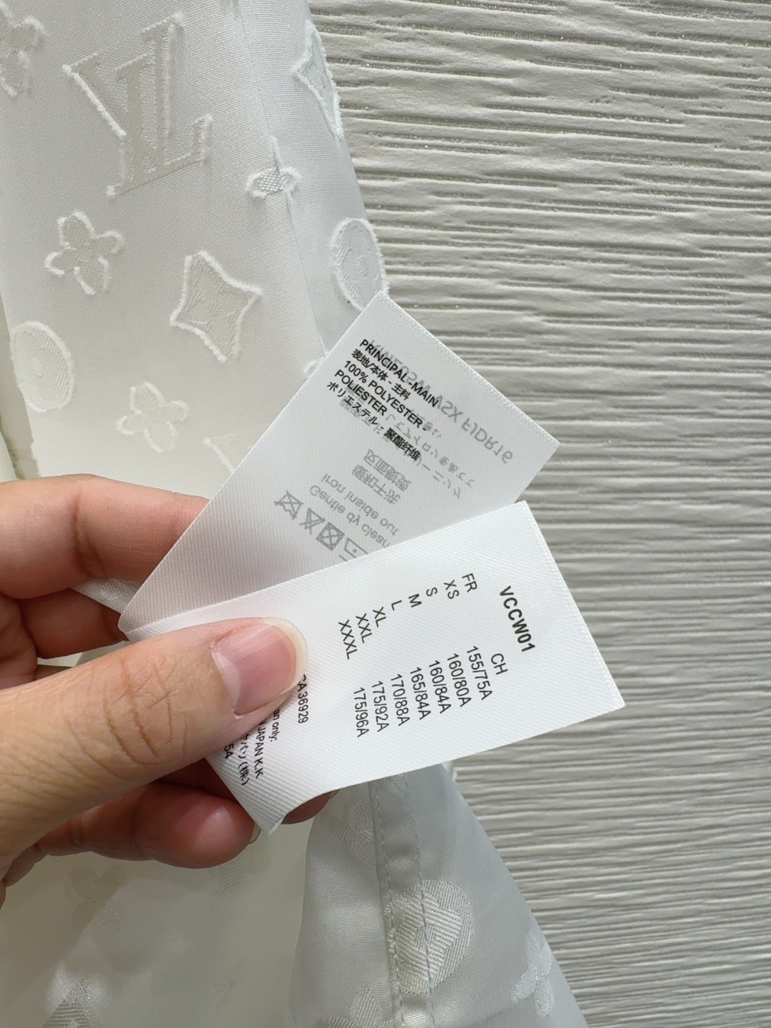 “Louis Vuitton 2025SS Female Dress: Stupendous Design with Custom Details and 3D Cut” - 图片 7
