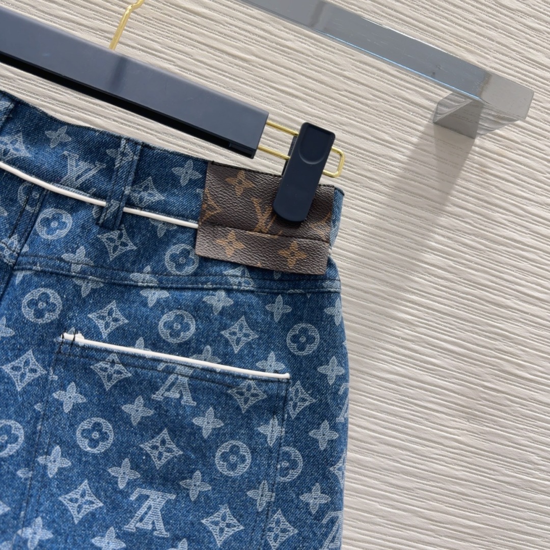 “2025 FW Stupendous Women’s Suit with Louis Vuitton Pack: High-End, Stylish, and Customized Cowboy Fashion” - 图片 7