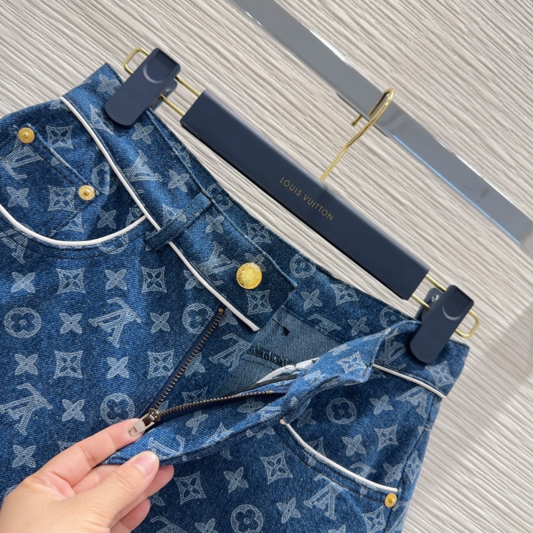 “2025 FW Stupendous Women’s Suit with Louis Vuitton Pack: High-End, Stylish, and Customized Cowboy Fashion” - 图片 5