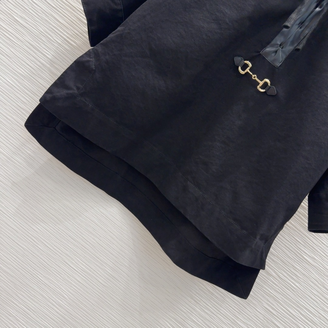 Luxurious Gucci 2025FW Female Insulation Suit: Fabulous Quality and Design, Highly Recommended - 图片 5