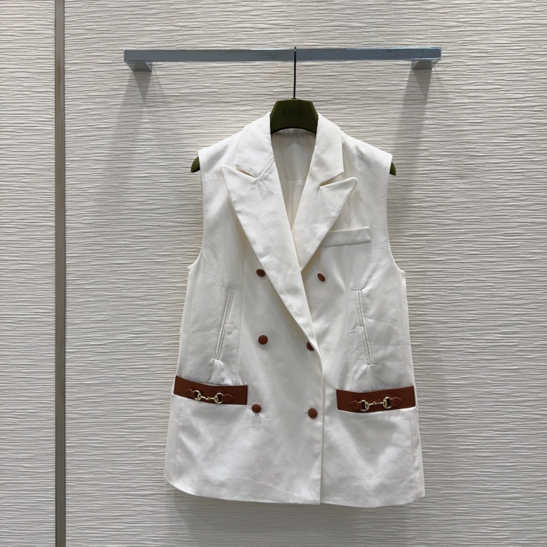 2025FW Gucci Suit: Sophisticated Imported Material and Clean Aesthetic - 图片 1