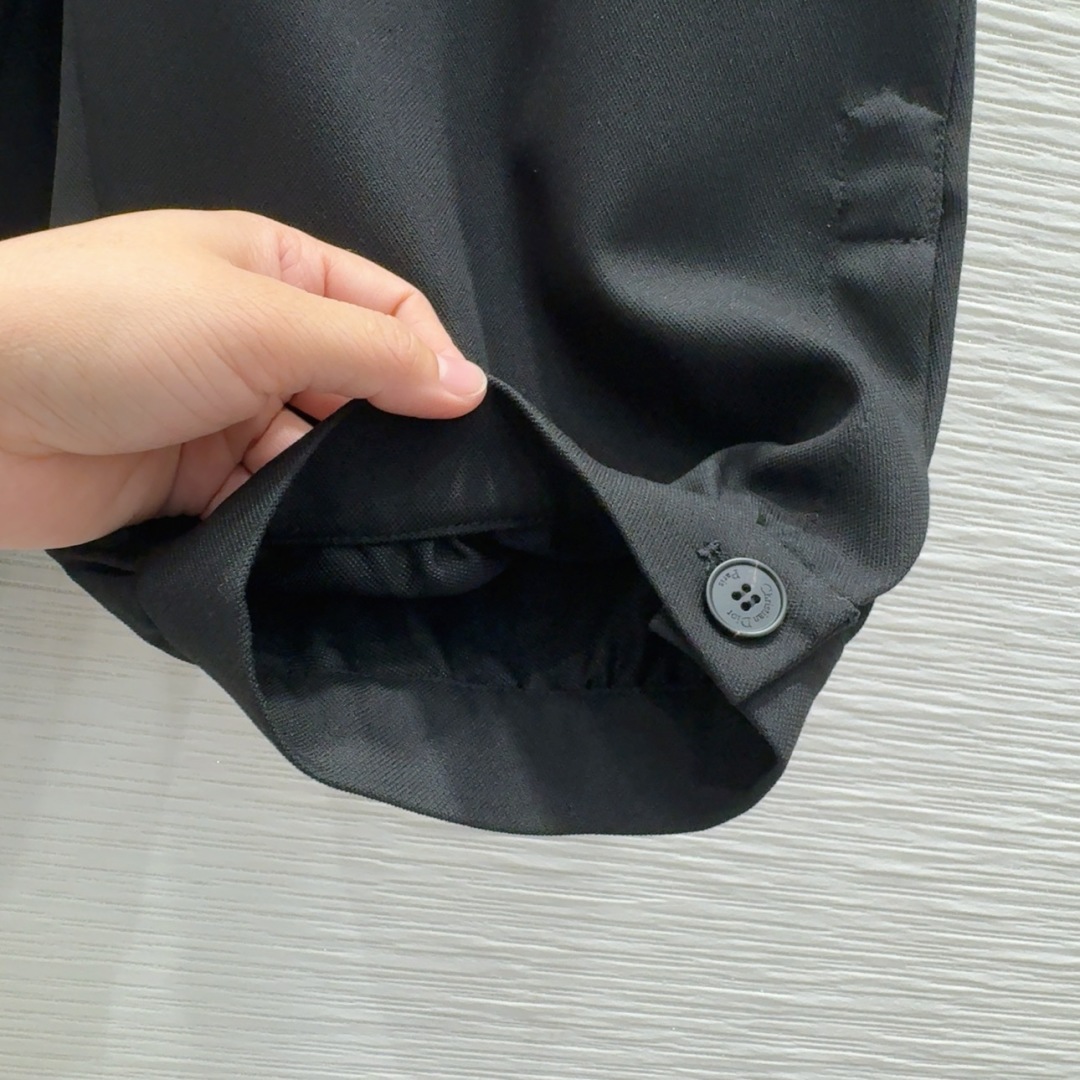 “Christian Dior 2025 FW Women’s Suit Review: Original, Luxurious, Custom-Made Fabrics” - 图片 8