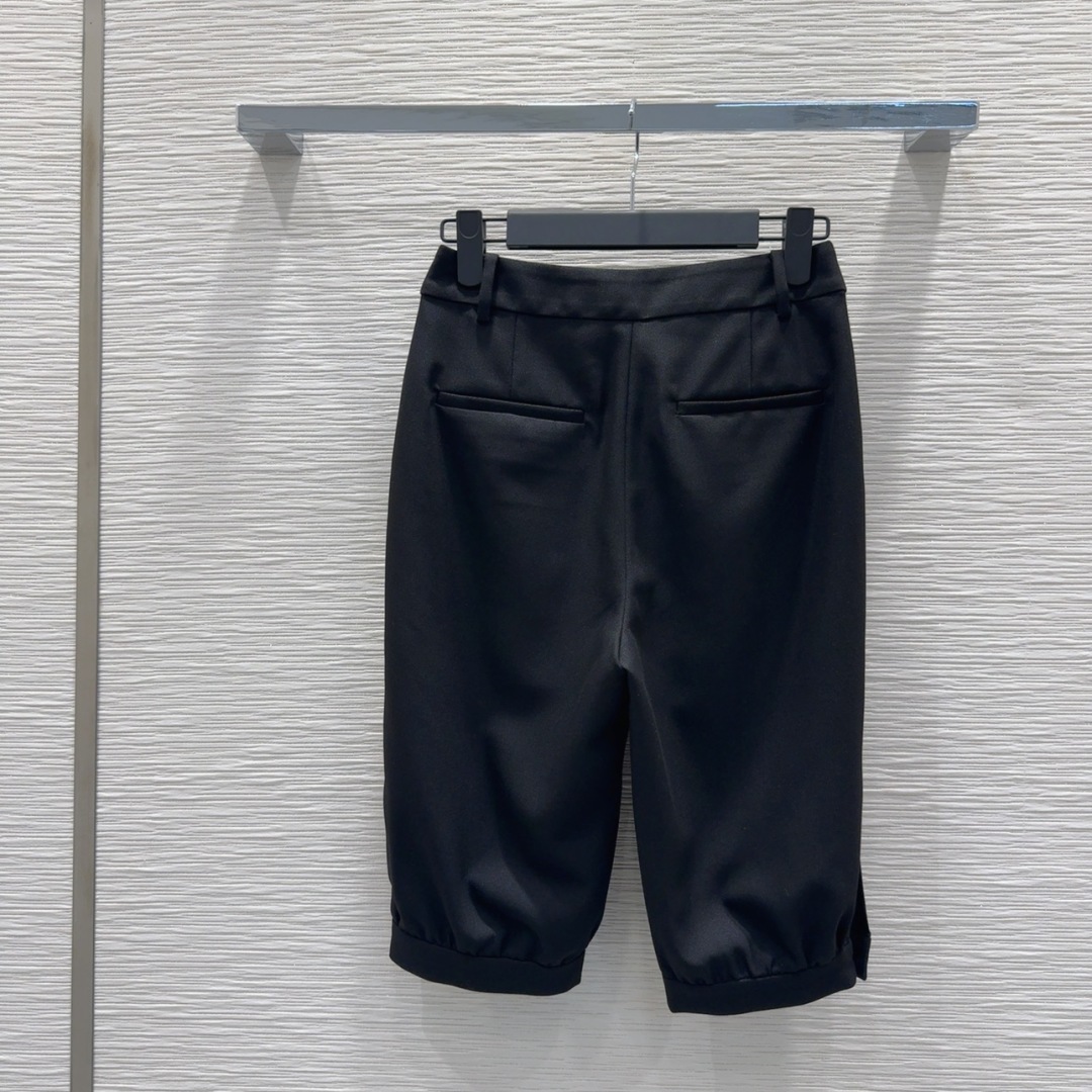 “Christian Dior 2025 FW Women’s Suit Review: Original, Luxurious, Custom-Made Fabrics” - 图片 9