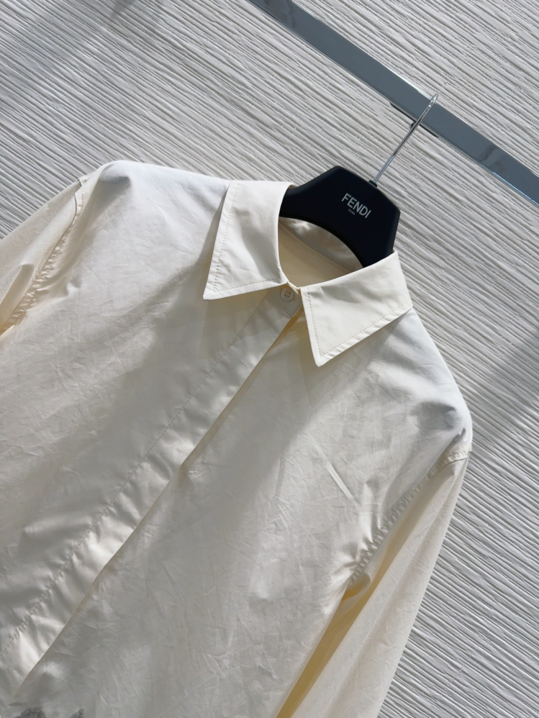 “High-Fashion White Dress: P624 Classic Series for All Sizes, Easy to Wear and Stylish” - 图片 2